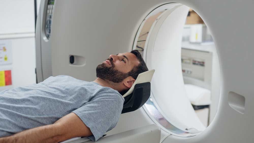Liste d&rsquo;attesa fuori controllo, 4 milioni di italiani rinunciano alle cure nel 2024