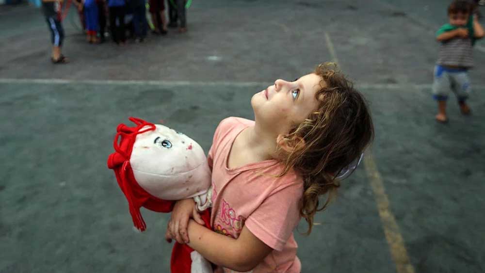 Se la diplomazia diventa una scuola di bulli, cosa stiamo insegnando ai bambini
