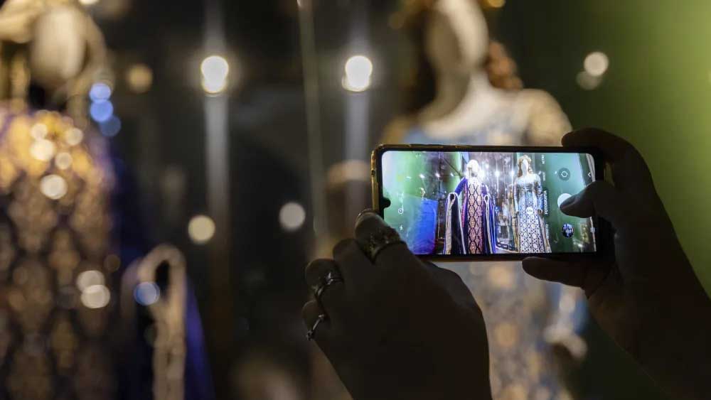 Il Settecento torna in scena, i costumi di Cinecitt&agrave; tra storia e cinema