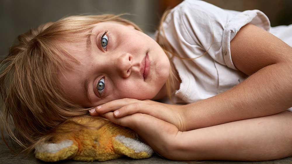 Orfani di femminicidio, tra diritti scritti e realt&agrave; incompiuta