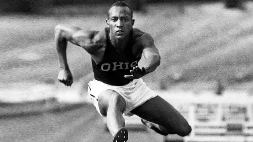 Jesse Owens e le quattro medaglie d&rsquo;oro che smentirono la propaganda nazista